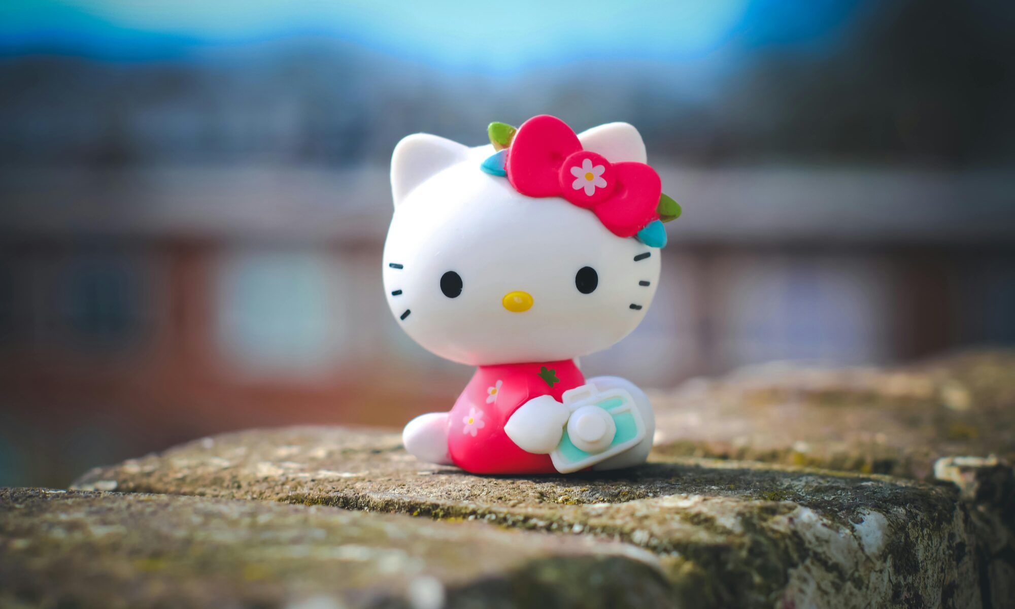 Hello Kitty x essence